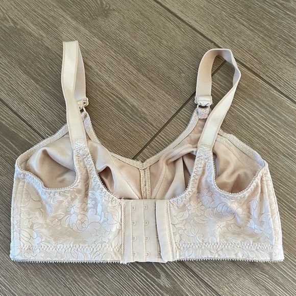 Bali Wire-Free Double Support Bra - size 34 DD - Picture 2 of 3